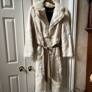 Elegant Cream Rabbit fur